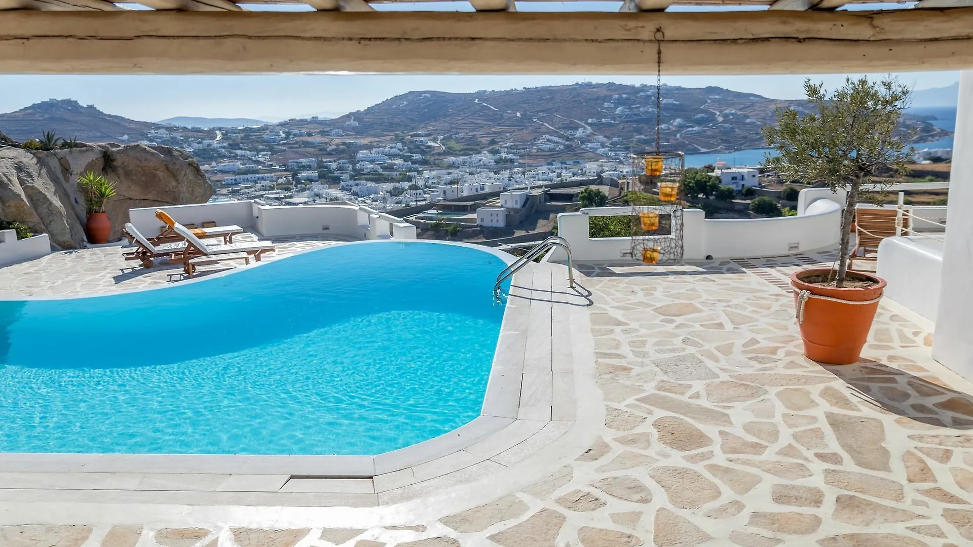 Villa Polymnia 오르노스
